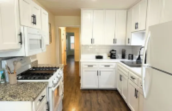 Cozy 4BR/2BA in Irving, TX Hot Tub • Game Room • Near DFW Airport & Downtown