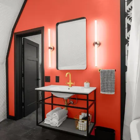 Hill Country Glamping Dome w/Hot Tub, Gym, Sauna & Cold Plunge