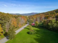Gorgeous Mountains Views & Private Stream in Secluded Oasis