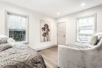 La Casa Negra - Spanish Townhome in SoBro