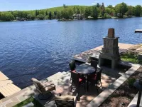 Lakefront Getaway : Mountain & Lakes views