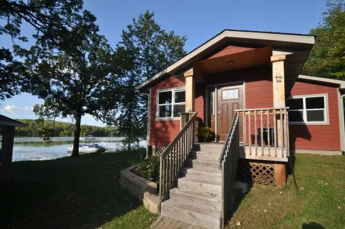 Cuyuna Lake cabin retreat. Fish, hike, bike trails, star gazing, mins to town.