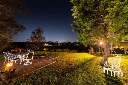 Cape May Modern Waterfront Farmhouse on Island Отели рядом с достопримечательностью «Cape May Lighthouse»