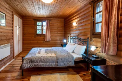 Chalet Likouresi Village Отели в г. 