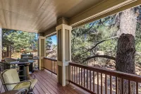 2 BR 2.5 BTH + loft -  Central, A/C & Spacious!