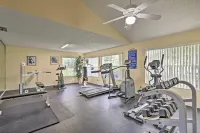 Cozy 2-bedroom condo in fabulous Kissimmee with WiFi, AC, fitness room, and pool
