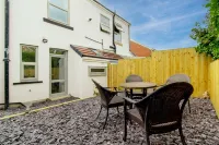 Lovely Lawns Lane Hotels in Wakefield District