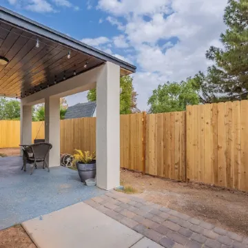 Sophisticated 4-Bedroom Getaway in Gilbert