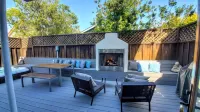 Relax in your Private Retreat - Hot Tub, One Block from Beach & Town! Lic0085 - 3-Star