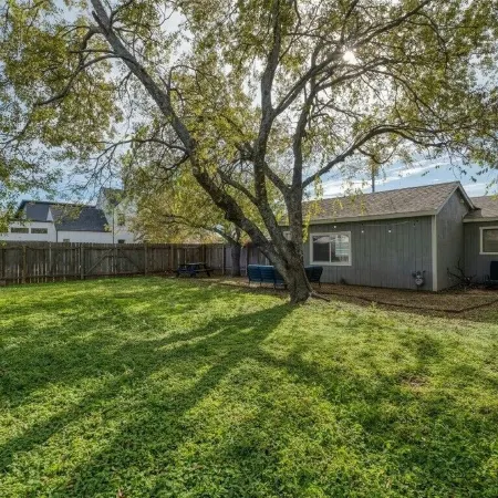Fully-Stocked Home with Cowboy Pool & Luxury Beds