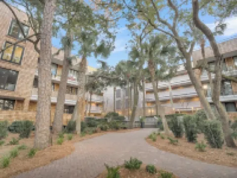 Three Oceanfront Private Balconies with Panoramic View, Dolphins & Calm Breezes! Hotels in Kiawah Island