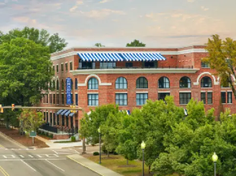 Graduate by Hilton Oxford