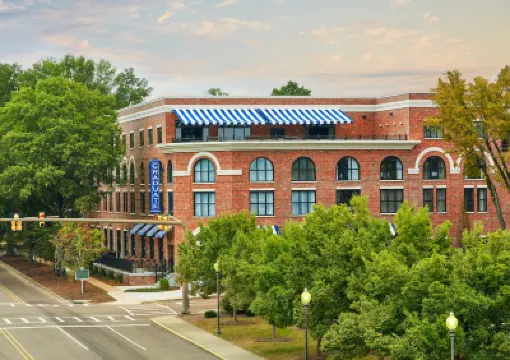 แกรดูเอต บาย ฮิลตัน อ็อกซ์ฟอร์ด โรงแรมใน