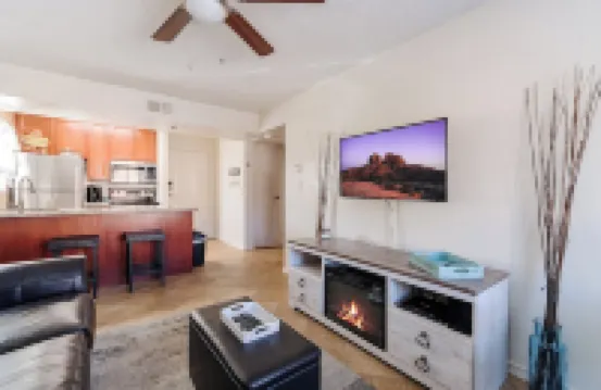 Adventure Loft: Near Trails, Pool and Golf