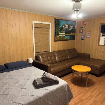 “Historic Route 66 Cabin in Downtown Ocala”