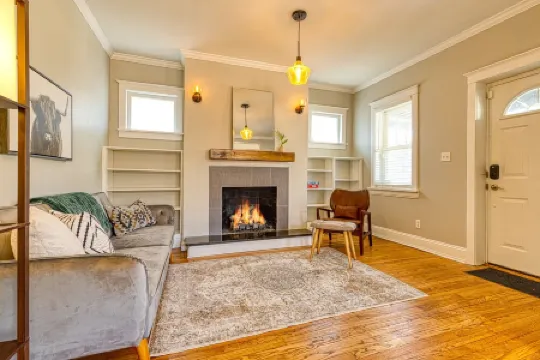 Cozy and Charming 3 Bed, 2 Bath Home - Close to BJC Отели рядом с достопримечательностью «Парк Барникел»