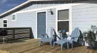 Vacay Getaway! Cozy Coastal South Bay Blue Bungalow Hoteles en Rockport