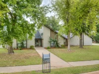 Welcome to your home-away-from home in the heart of Norman, OK! Hotels near Berkeley Park