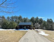 Amazing Lake View~Wood Stove~Deck~Outdoor Shower