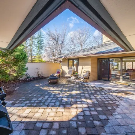 Wapato Point Halmalka Condo 502-B 2 Bed 2 Bath Sleeps 5-6, Close to Outdoor Pool