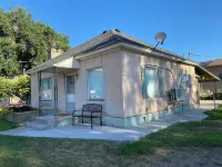 Mountain Biker's Heaven, Quiet 2-Bedroom, 1 Bath Near Trails and National Parks