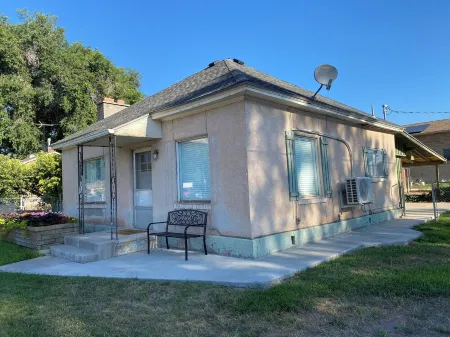 2-Bed, 1-Bath Quiet Home near MTB trails, city parks, ATV Trails, National Parks Отели в г. Ричфилд