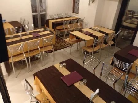 Hotel Utkarsh Отели в г. Пачмарай