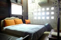 TNT Novelty Vacation House Hotels in Hilir Perak