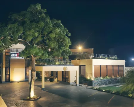 Avari Boutique Multan Hotels in Multan