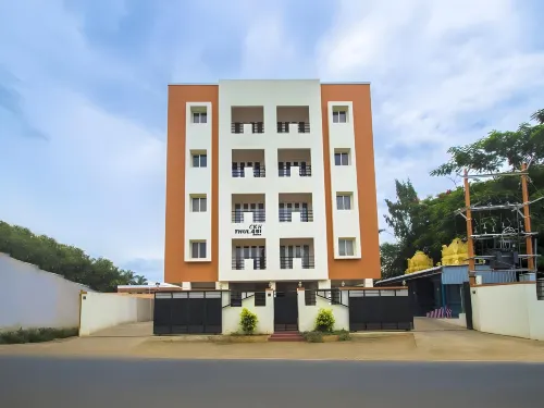 ThulasiRams Service Apartments - 4-Star