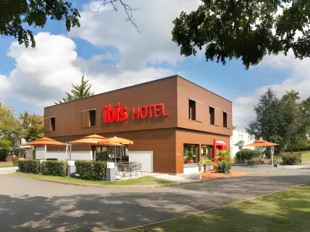 Ibis le Mans Est Pontlieue Отели рядом с достопримечательностью «Jardiprix le discount du jardin»