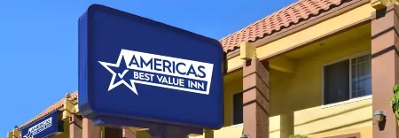 Americas Best Value Inn & Suites Forsyth Отели в г. Форсайт
