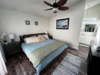 Charming Coastal Getaway!3 Bed 2 Bath with 3 Private Yards. Clean. Dog Friendly.