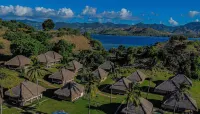 Bleu MATHIS Gili Asahan Hotel dekat Desert Point