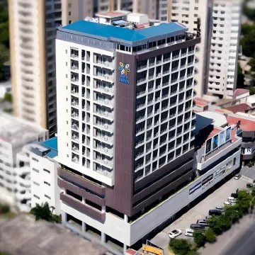 Aura Suites Hotels near National Museum and House of Culture