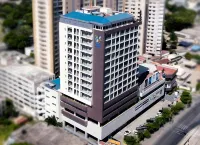 Aura Suites Hotels near Masjid Fatma, Chang’ombe
