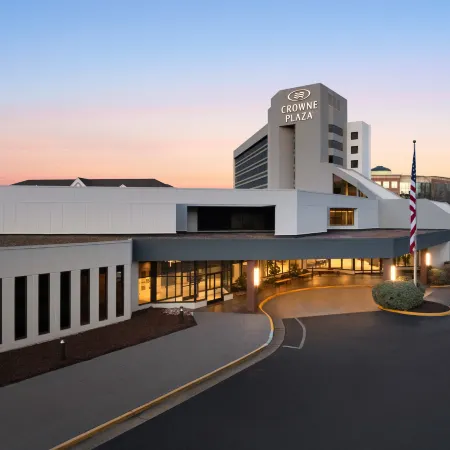 Crowne Plaza VIRGINIA BEACH TOWN CENTER by IHG