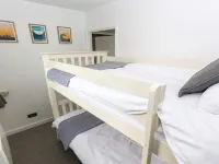 Oceanside | Sleeps 6 |Walk to Beach & Stylish Hotele w: Croyde