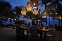 Noah Beach Hotel & Suites - breakfast