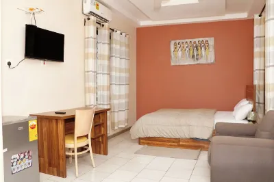 GSM Crown Inn Hotel Các khách sạn ở Ogbojo
