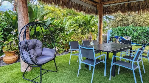 Villa in Fort Lauderdale Waterfront Heated Salt Pool Tiki Free EV charging Kayak