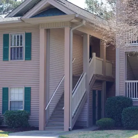 Spacious Pawleys Getaway, 3Br/3BA, Private End Unit, Lake & Pool Views, Peaceful
