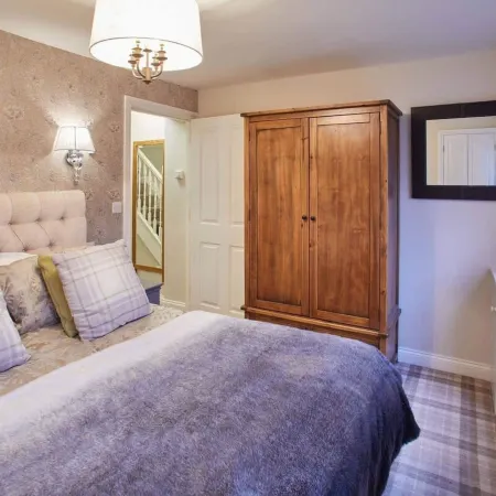 Host & Stay - Spyglass 1708