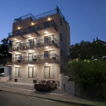 Hotel Twelve by Aycon