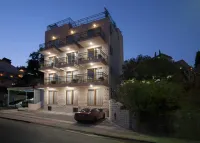 Hotel Twelve by Aycon - สระว่ายน้ำบนดาดฟ้า