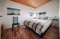 Blue View Cabin 3A with Hot Tub Hotels in Reykholt