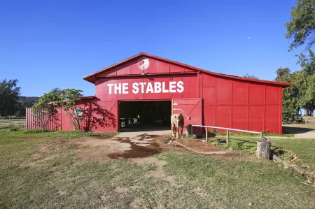 Turtle Bay Protea ta-189367910401 1 Bedroom Condo by RedAwning