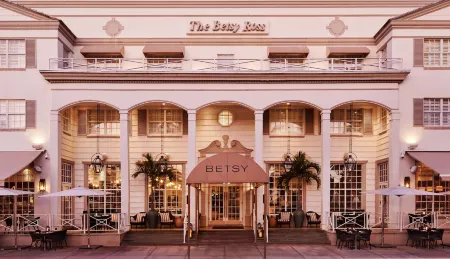 The Betsy Hotel, South Beach Отели рядом с достопримечательностью «Art Center - Richard Shack Gallery»