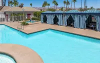 Tropicana Laughlin - A Caesars Rewards Destination - Pools