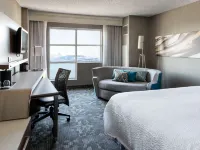 Sonesta Emeryville San Francisco Bay Bridge Hotels near Speakeasy Brewery